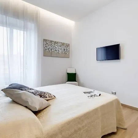 Apartment Vatican Brothers *